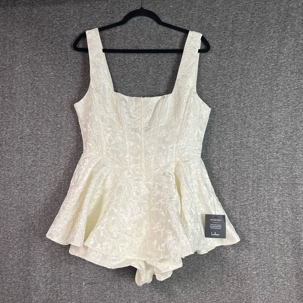 Lulus Radiant Flair Ivory Floral Jacquard Bustier Skort Romper Size L NWT - Picture 5 of 8